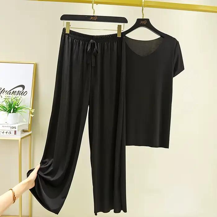 Ensemble deux pièces femme : haut et pantalon – Nouvelle collection été 2026 – Tenue décontractée et