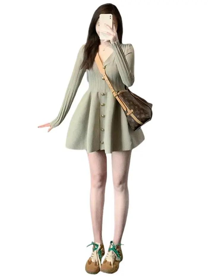 Robe tricotée française haut de gamme, col en v, vêtements pour femmes, petite taille de tempérament