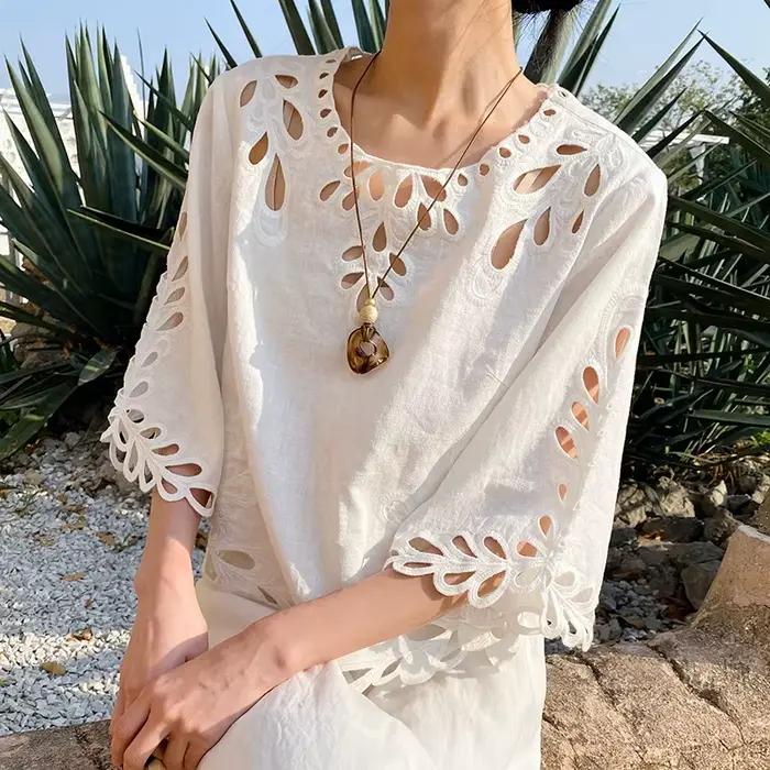 Nouvelle Blouse Bohème Broderie Style Français Femme Manches Évasées Blanche Ample Évidée Décontract