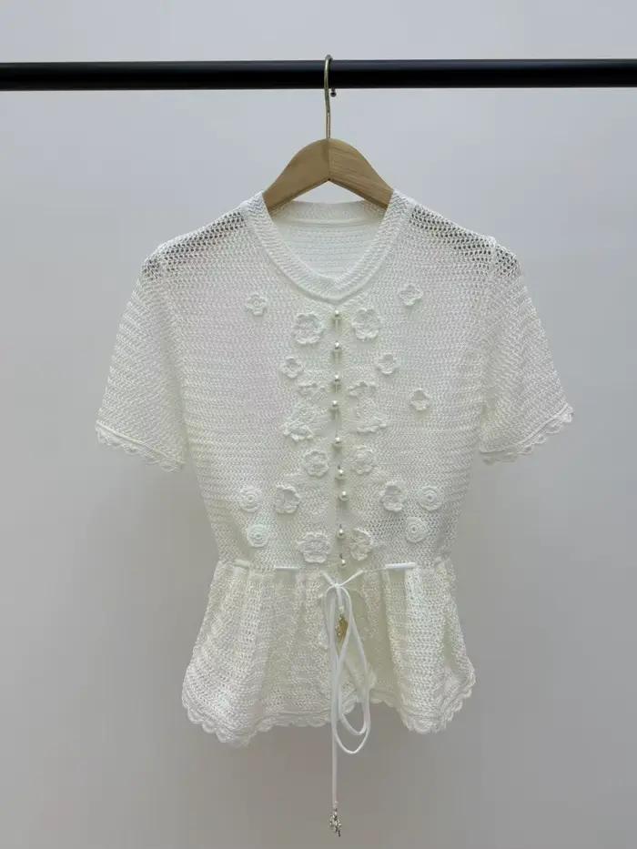 Haut en tricot à fleurs brodées ajourées pour femmes, manches courtes, tendance