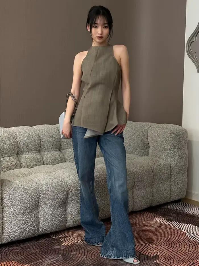 Haut sans manches asymétrique élégant et professionnel en polyester, lin, élasthanne et viscose pour femmes, idéal pour le bureau et les occasions spéciales