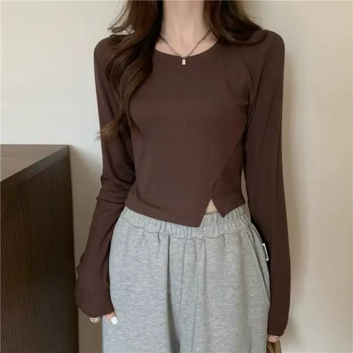 Chemise à bascule pour femmes en automne hiver T-shirt à manches longues nouveau haut court à la mode