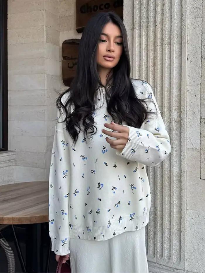 Chandails tricotés blancs pour femmes