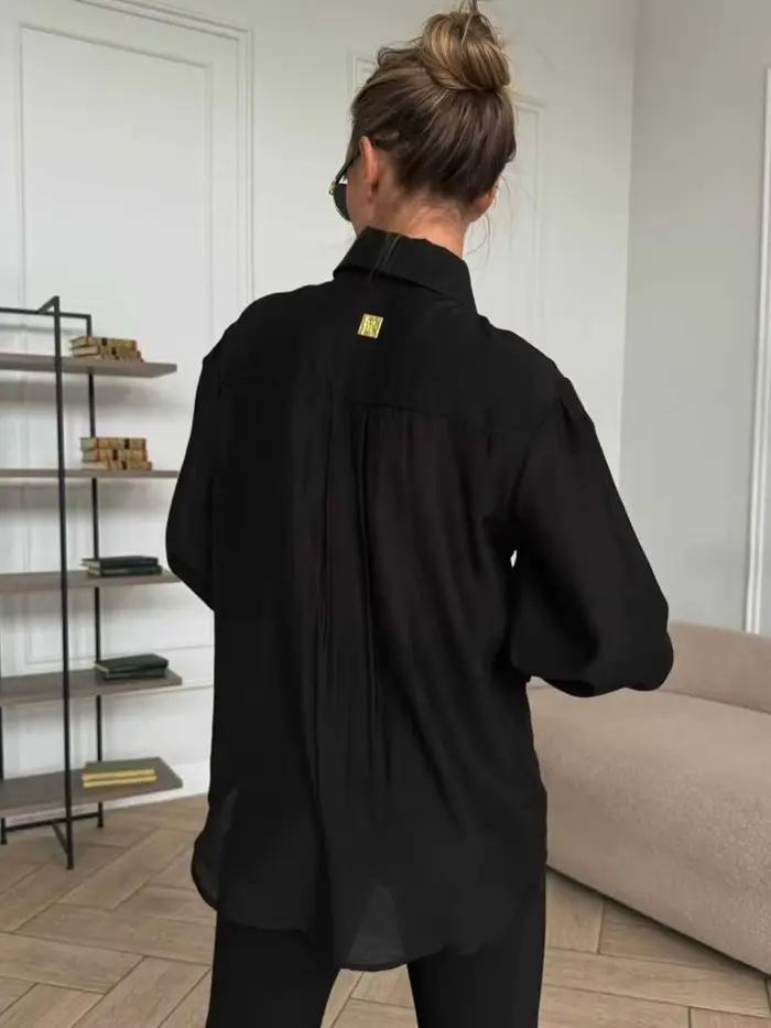 Chemise élégante décontractée à manches longues plissée pour femme NOVA avec boutons décoratifs dorés