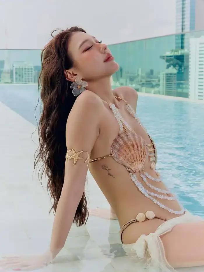 Haut de gamme mode femmes Sexy coquille strass