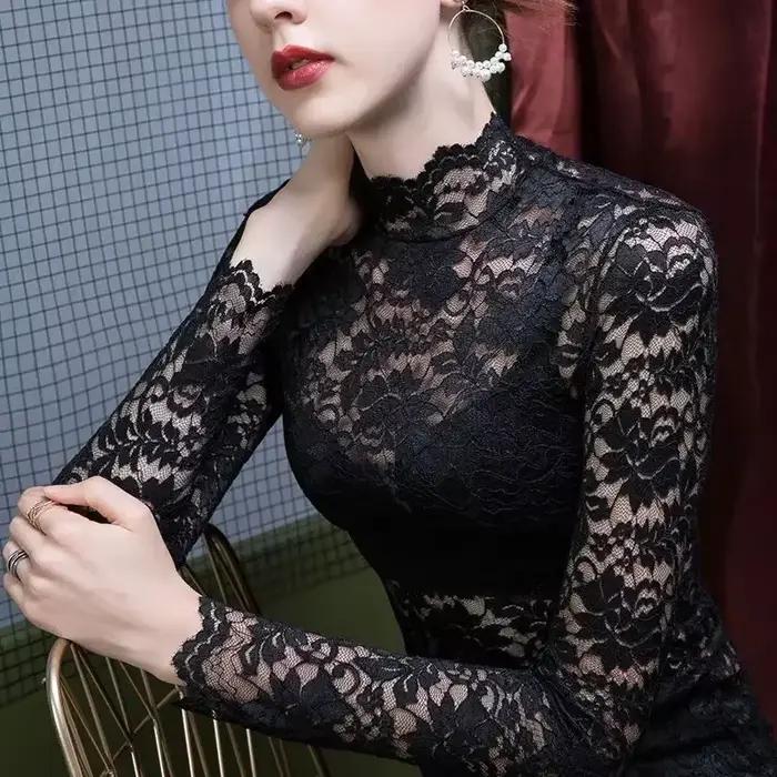 T-shirt en dentelle pour femmes style coréen col roulé ajustement parfait transparence fine et élégance pour occasions spéciales automne hiver