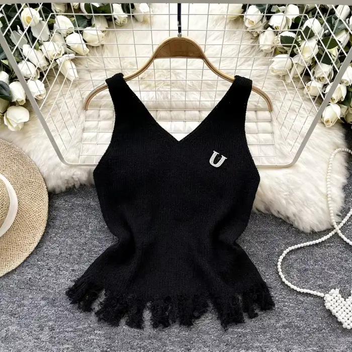 Débardeur court blanc à strass avec logo U et ourlet à franges pour femme