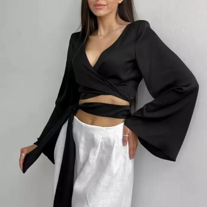T-shirt à manches longues pour femmes, design de sangle, élégant et moderne pour banquets et soirées d'automne 2025