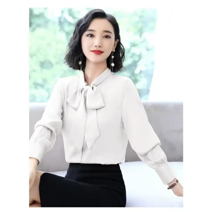 Chemise élégante unie en soie
