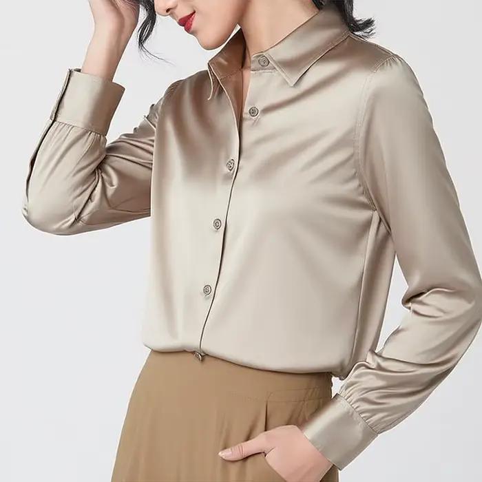 Chemise en soie pour femme