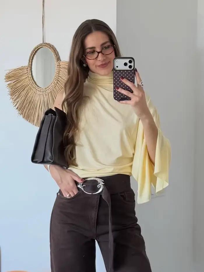 HH Femme 2026 Printemps Mode Haut Polyvalent à Col Montant et Drapé Asymétrique Chic Élégant Coupe Slim Style Urbain Décontracté pour le Quotidien