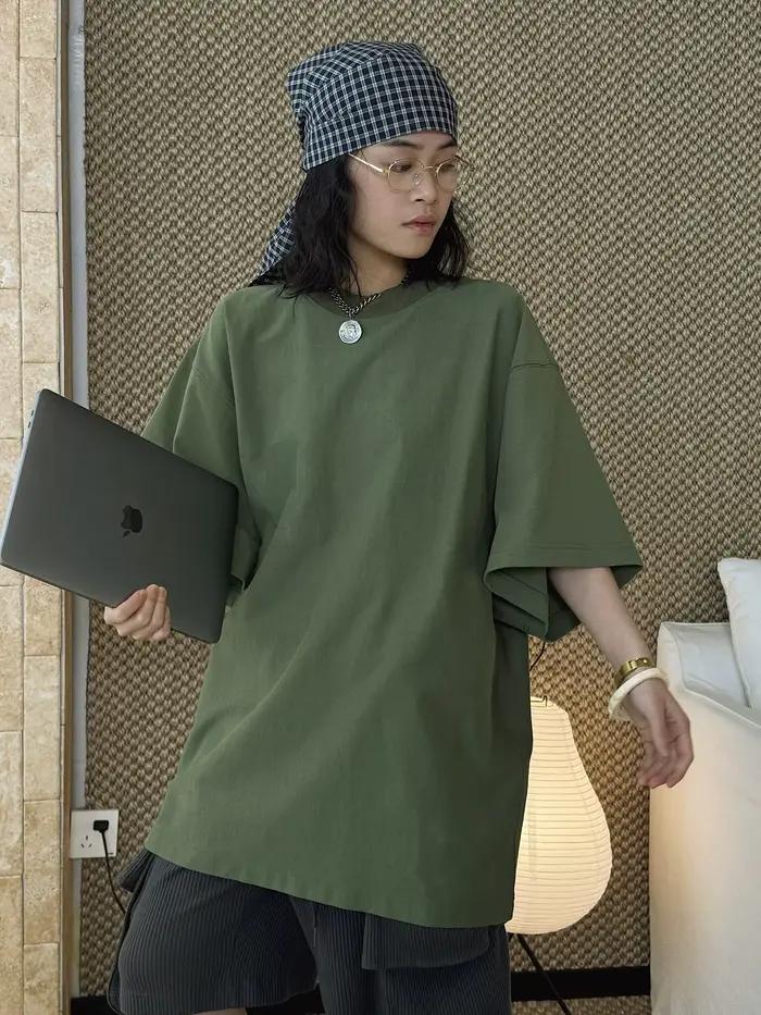 T-shirt à col rond et épaules dénudées