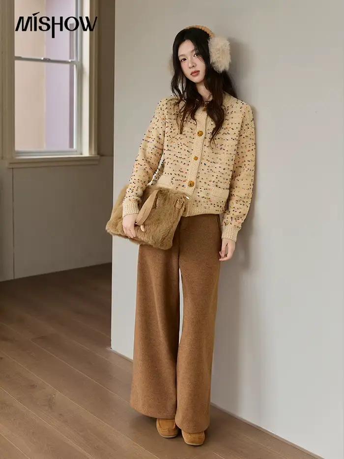 MISHOW coloré jaune pull Cardigan pour femmes hiver 2025 arctique polaire rétro col rond chaud épais tricot chandails MXE91Z2778