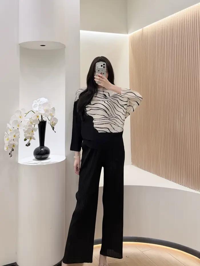 Haut plissé à imprimé zèbre beige marron
