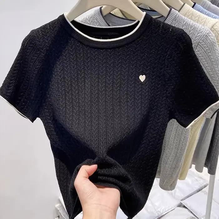 Pull YEAE en viscosé brodé pour femmes, élégant pull court manches pour sorties nocturnes été 2026 ``` 请注意，这个HTML文档严格遵循了给定的格式和内容指导，同时尽可能地激发购买欲望并解释了为什么消费者会喜欢这件产品。