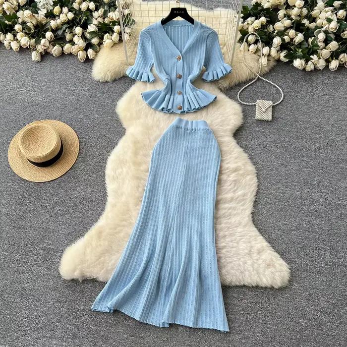 Ensemble deux pièces élégant en élasthanne et polyester de la marque YUOOMUOO pour femmes, hauts col en V et jupes à volants pour occasions spéciales