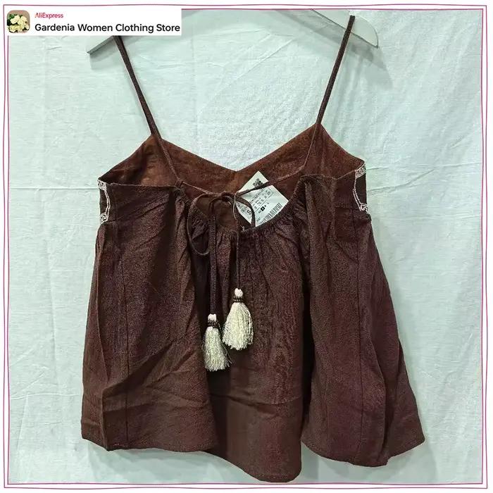 Hauts élégants et chics pour femmes