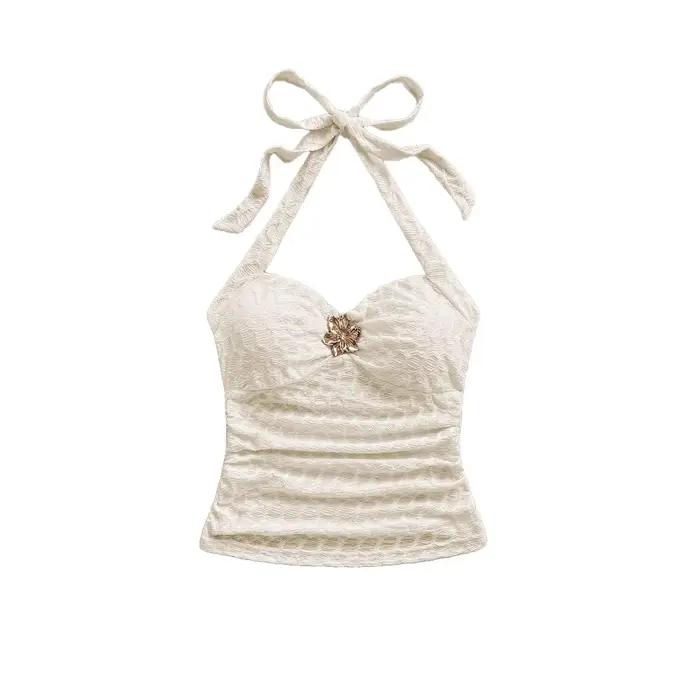 Haut court en tricot texturé blanc cassé pour femme