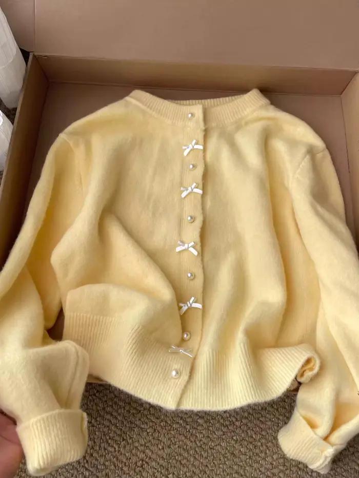 Cardigan jaune en polyester LOKEDIKE avec boutons en perles pour femmes, style doux, col rond et nœud, pour printemps et été