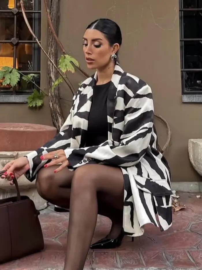 Blazer Chic à rayures zébrées pour femmes