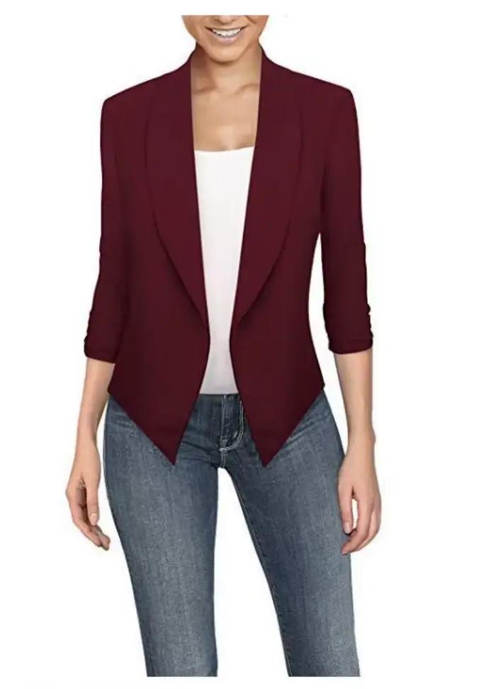 Blazer cranté pour femmes en polyester avec poches solides pour le bureau et les occasions spéciales printemps été