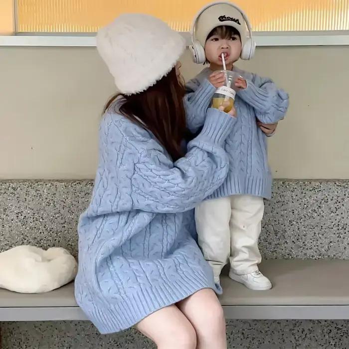 Pull en tricot pour mère et fille