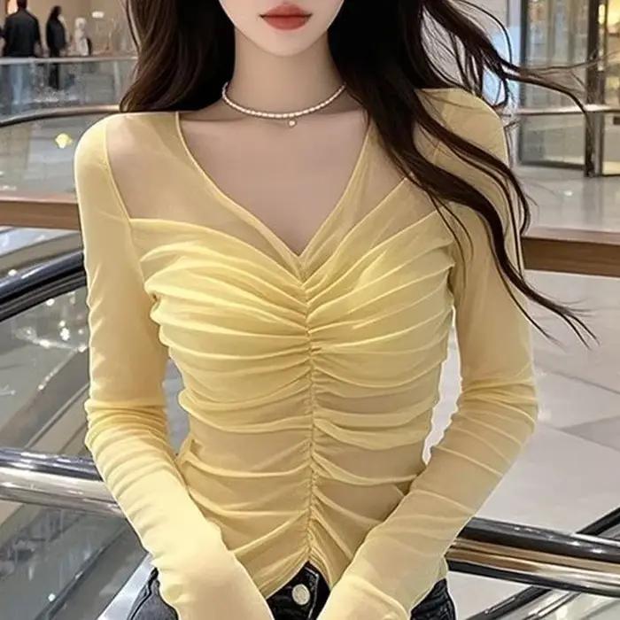 Haut jaune sexy à col en V mince et plissé pour femmes, coupe régulière, polyester, été, manches longues, style club