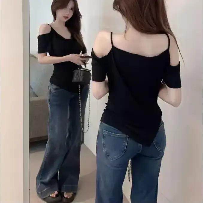 T-shirt à manches courtes pour femmes élégant et amincissant en polyester asymétrique pour l'été et les occasions spéciales