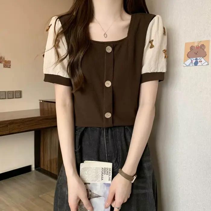 T-shirt à manches courtes avec nœud épissé pour femmes