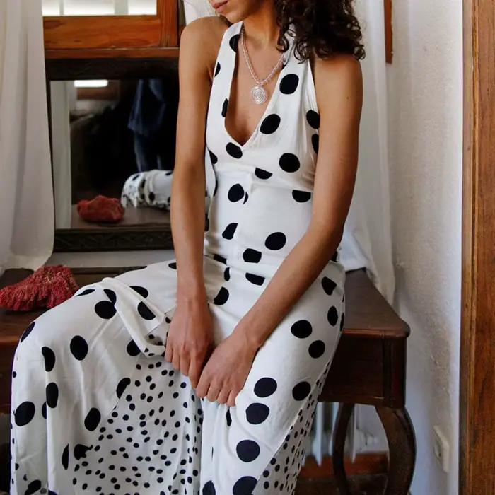 Robe d'été imprimée à col suspendu