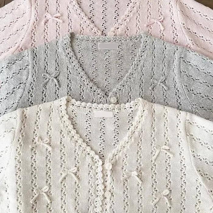 Cardigan Doux pour Femmes Junior Avec Nœuds en Crochet et Décoration en Forme de Cœur Occasions Spéciales Élégant à Offrir