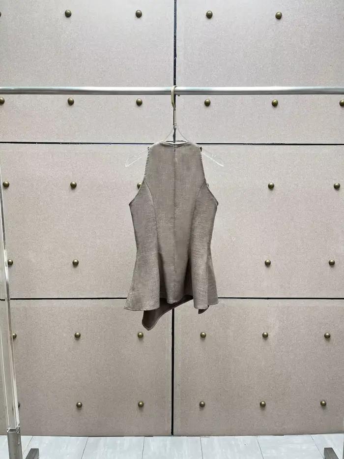 Haut sans manches asymétrique élégant et professionnel en polyester, lin, élasthanne et viscose pour femmes, idéal pour le bureau et les occasions spéciales