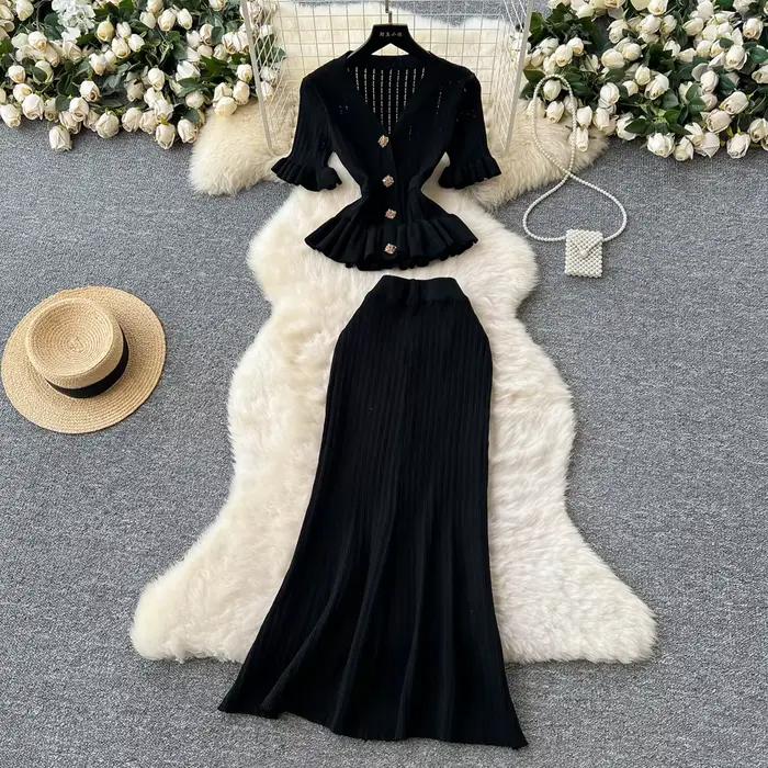 Ensemble deux pièces élégant en élasthanne et polyester de la marque YUOOMUOO pour femmes, hauts col en V et jupes à volants pour occasions spéciales