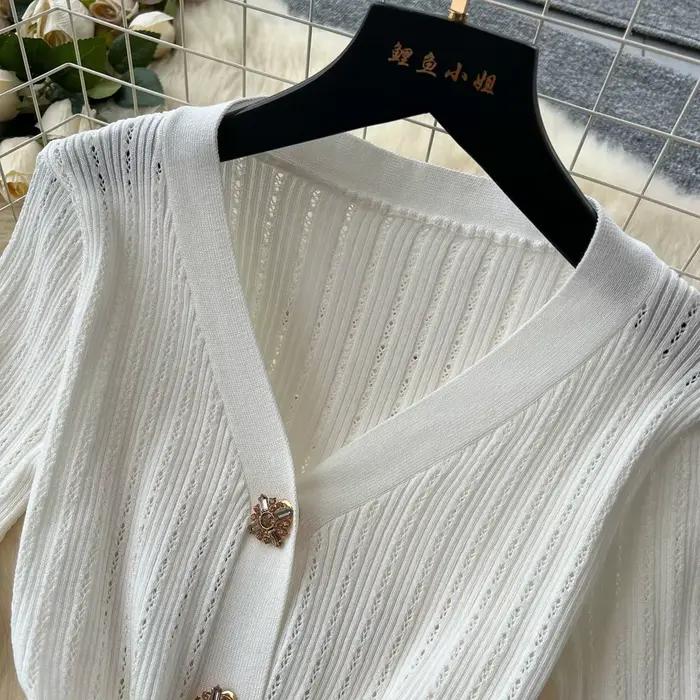 Ensemble deux pièces élégant en élasthanne et polyester de la marque YUOOMUOO pour femmes, hauts col en V et jupes à volants pour occasions spéciales
