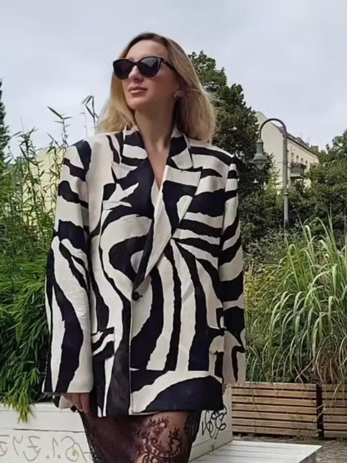 Blazer Chic à rayures zébrées pour femmes