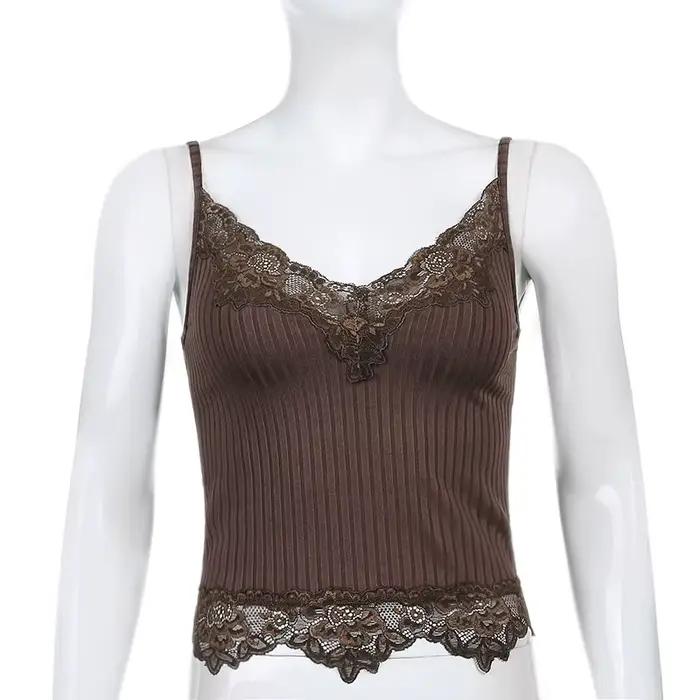 Camisole en patchwork de dentelle esthétique gothique pour femme