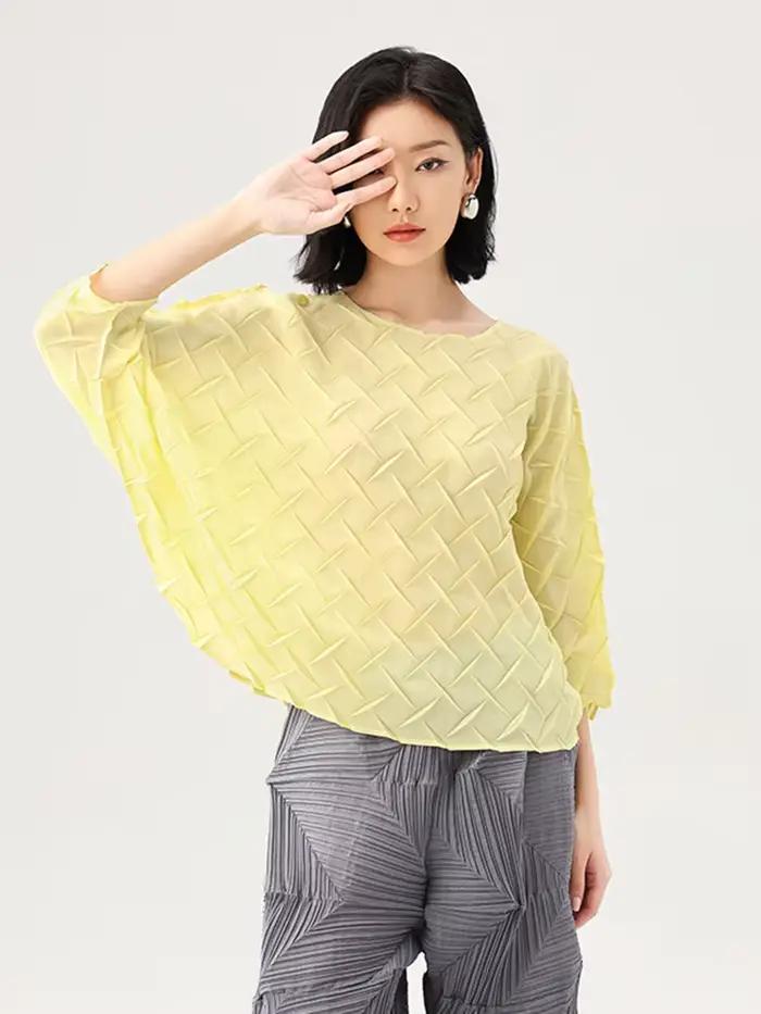 LANMREM 2025 été nouveau T-shirt plissé pour les femmes col rond conception lâche mode col