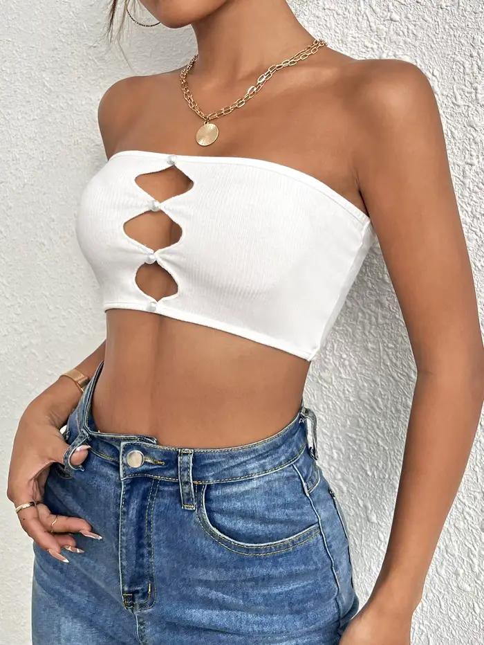 Haut court bustier blanc côtelé pour femme avec découpes et détails perles