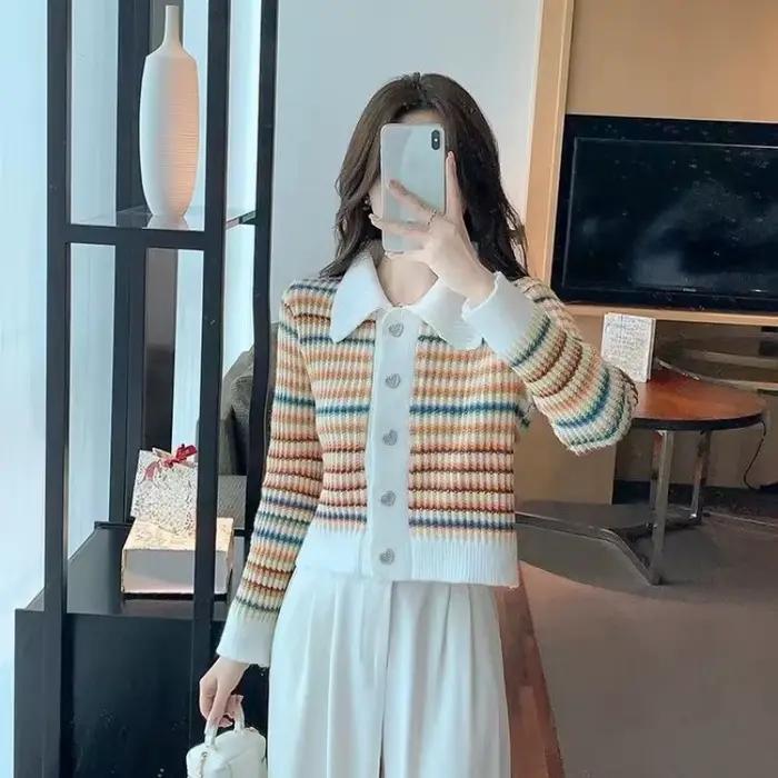Pull tricoté rayé pour femme