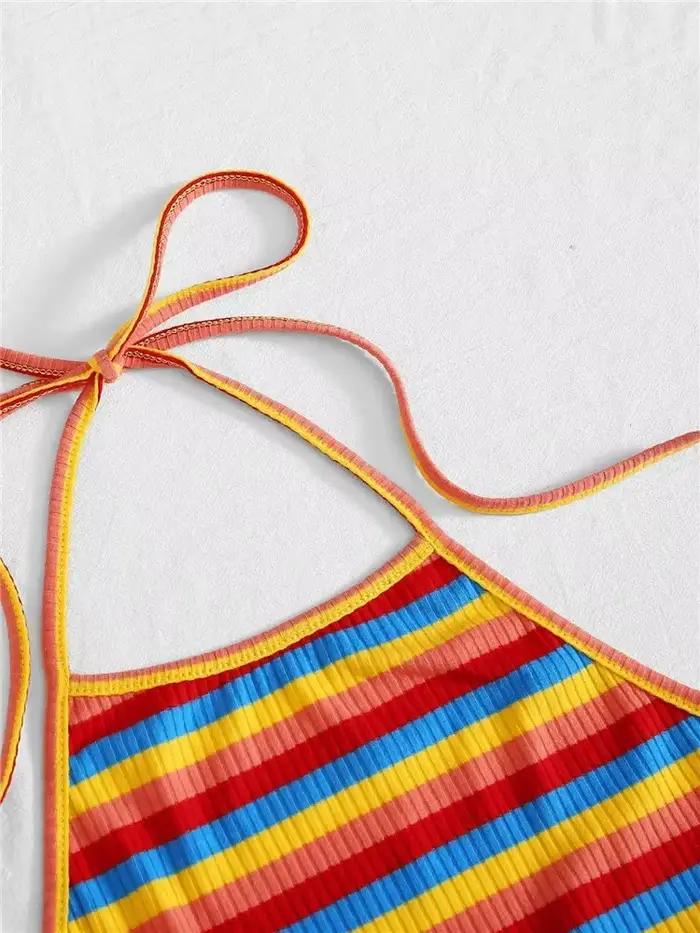 Haut court en tricot côtelé à rayures arc-en-ciel pour femmes