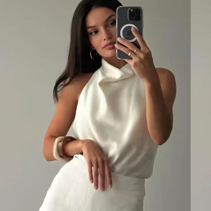 Haut en satin à bretelles pour femmes élégant et sexy dos nu occasion festival de musique été 2026