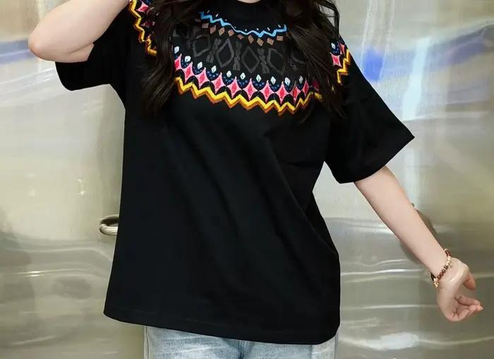 T-shirt ample à manches courtes pour femme