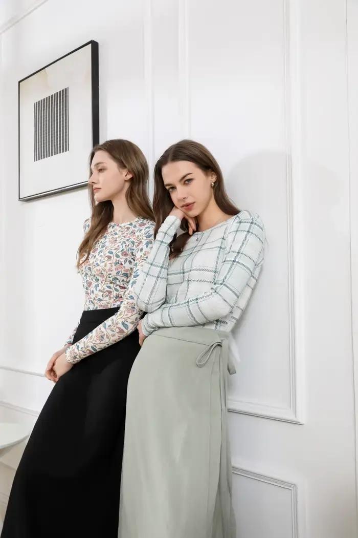 AS 2025 femme ajusté design fermé imprimé nervuré hauts basiques tissu hautement extensible