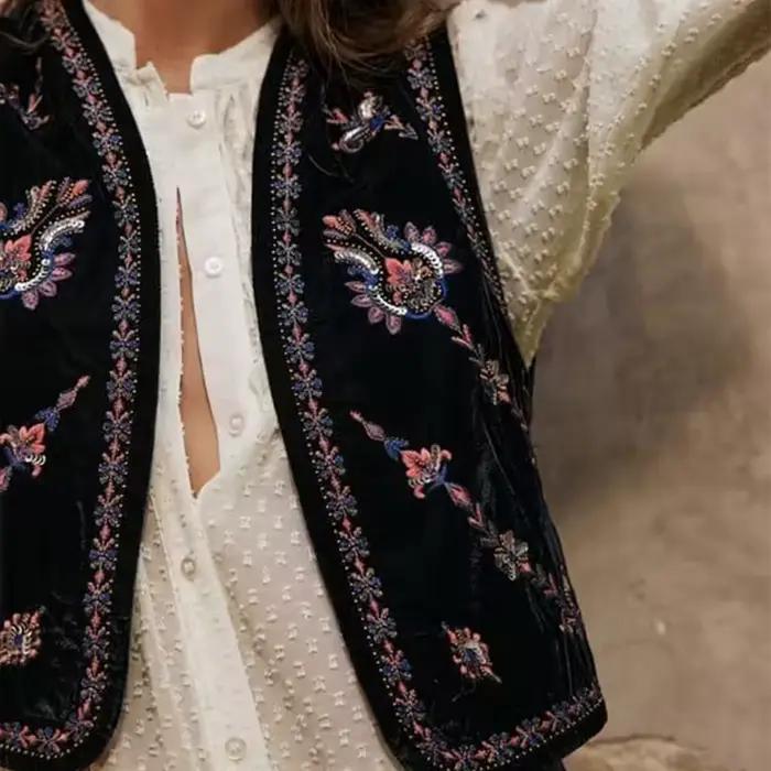 Cardigan Classique en Glaçage Brodé pour Femme