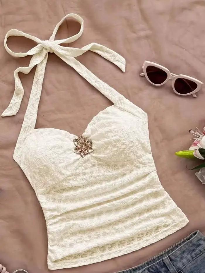 Haut court en tricot texturé blanc cassé pour femme, style licou à nouer au cou