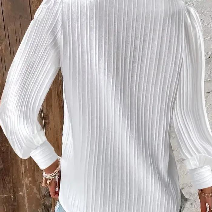 Chemise ample en dentelle pour femmes col en V manches longues polyester haut d'automne chemisier de rue simple et élégant pour toutes les occasions