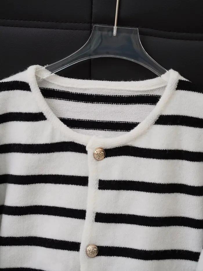 Cardigan rayé pour femme élégant automne hiver tricoté texture cireuse boutonnage simple à la mode ocassions spéciales