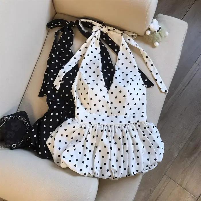 Haut court sans bretelles à col en V à pois style doux et épicé pour femme été occassions spéciales et tenues légères