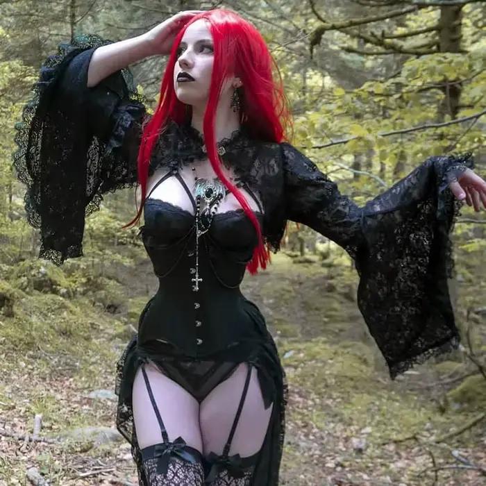 Haut court gothique chic ajouré avec smock en dentelle et faux col pour femmes pour fête et rendez-vous