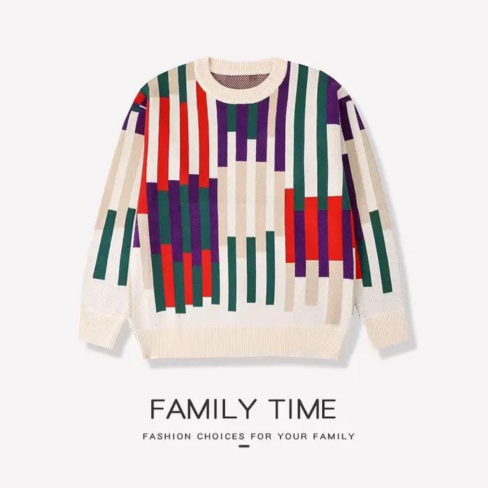 Pull en tricot rayé assressentipour toute la famille